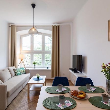 Old Town Charming Cozy Fully Equipped Apartment คราคูฟ ภายนอก รูปภาพ