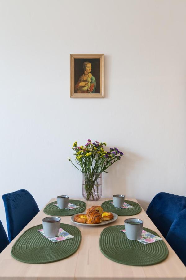 Old Town Charming Cozy Fully Equipped Apartment คราคูฟ ภายนอก รูปภาพ