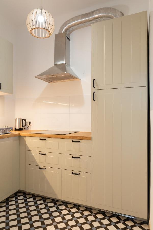 Old Town Charming Cozy Fully Equipped Apartment คราคูฟ ภายนอก รูปภาพ