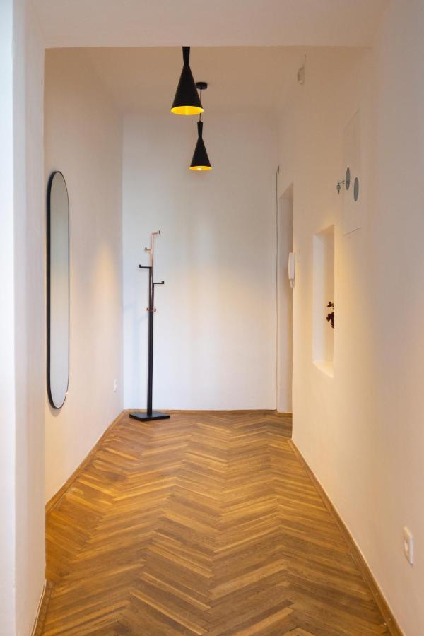 Old Town Charming Cozy Fully Equipped Apartment คราคูฟ ภายนอก รูปภาพ